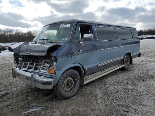 1988 Dodge RAM Wagon B250