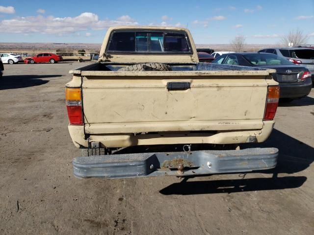 1985 Toyota Pickup RN60