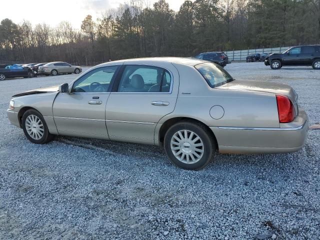 2004 Lincoln Town Car Executive