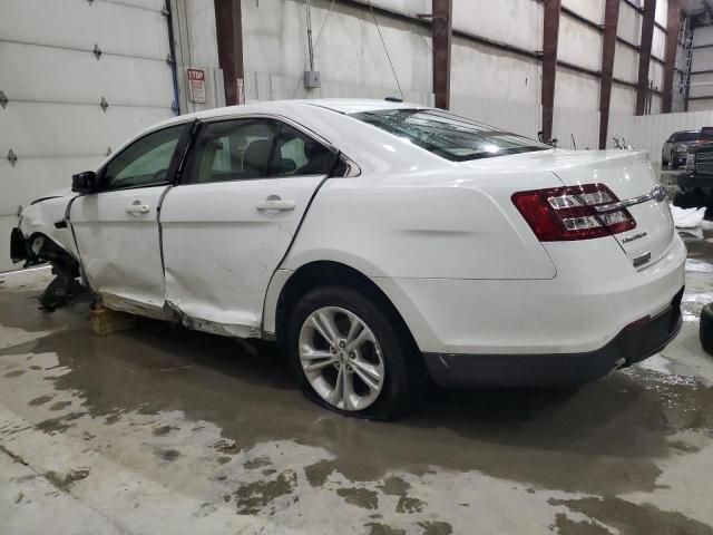 2015 Ford Taurus SE