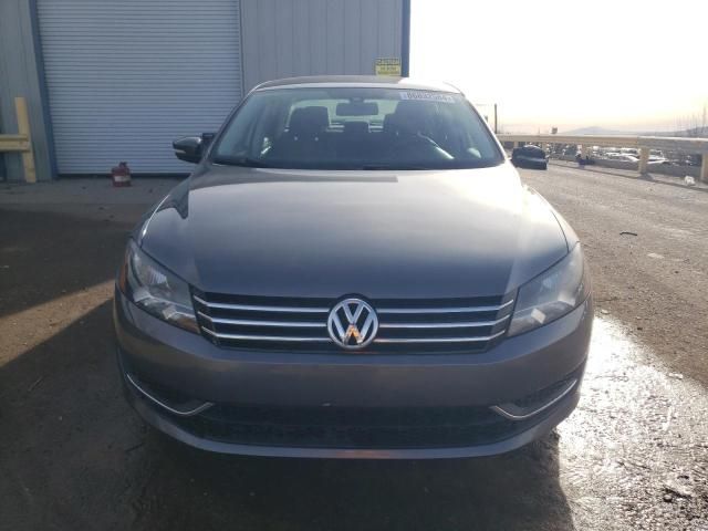 2014 Volkswagen Passat S