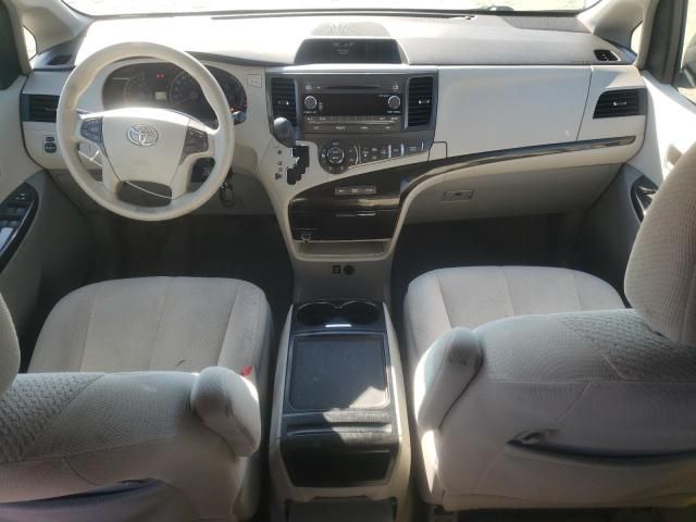 2013 Toyota Sienna LE