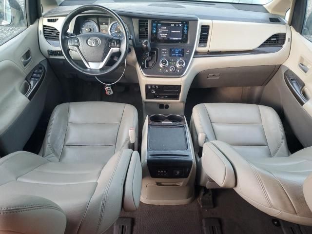 2015 Toyota Sienna XLE