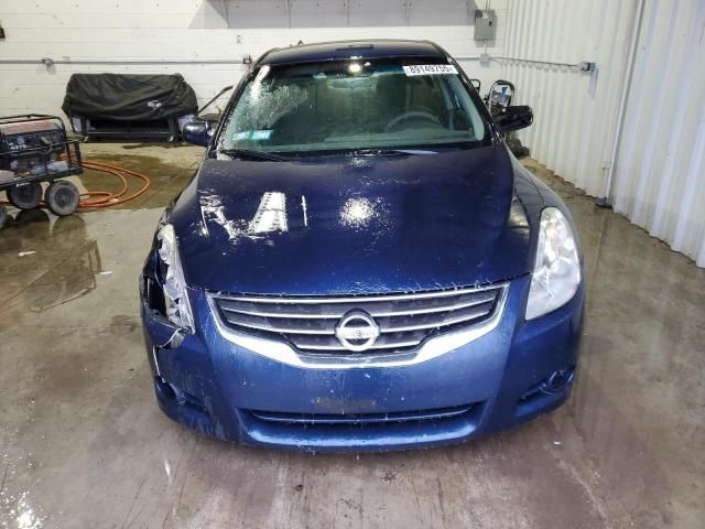 2010 Nissan Altima Base