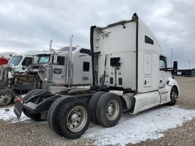 2020 Kenworth Construction T680