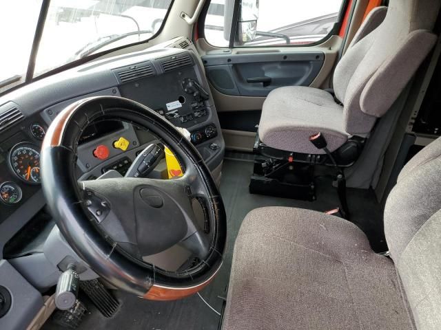 2018 Freightliner Cascadia 125