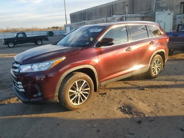 2019 Toyota Highlander SE