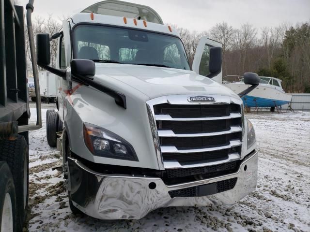 2022 Freightliner Cascadia 126