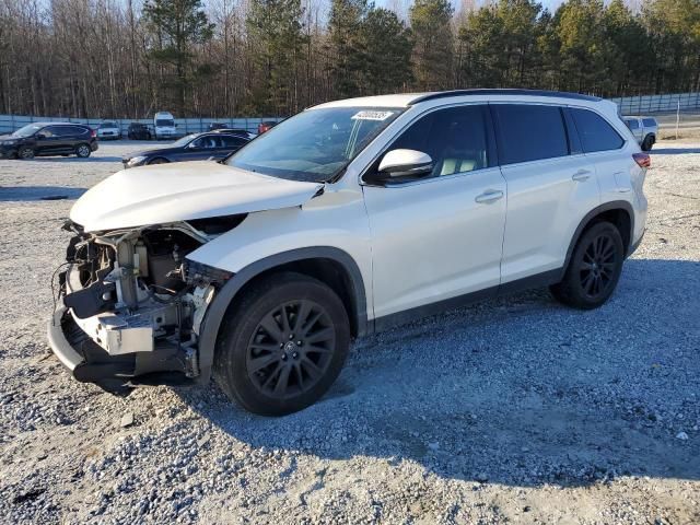 2019 Toyota Highlander SE