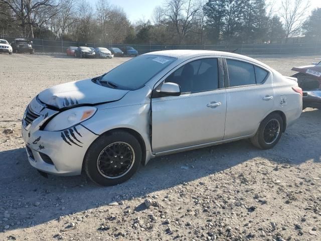 2013 Nissan Versa S