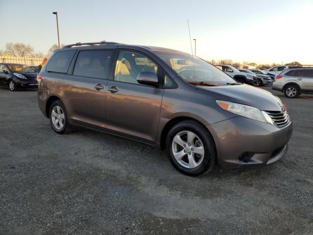 2012 Toyota Sienna LE