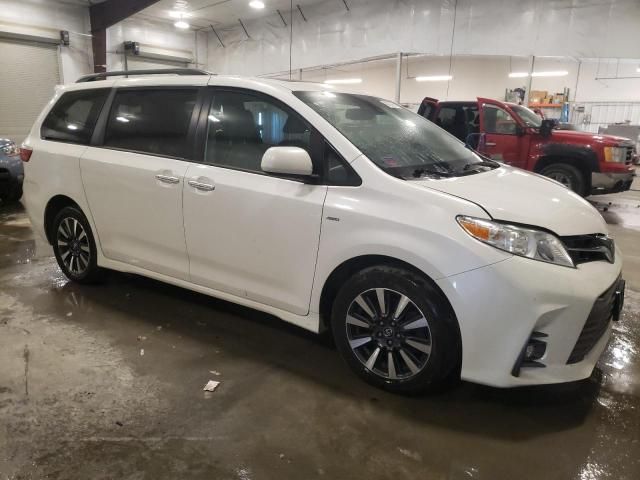 2019 Toyota Sienna XLE