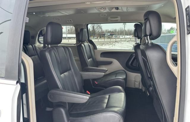 2016 Dodge Grand Caravan Crew