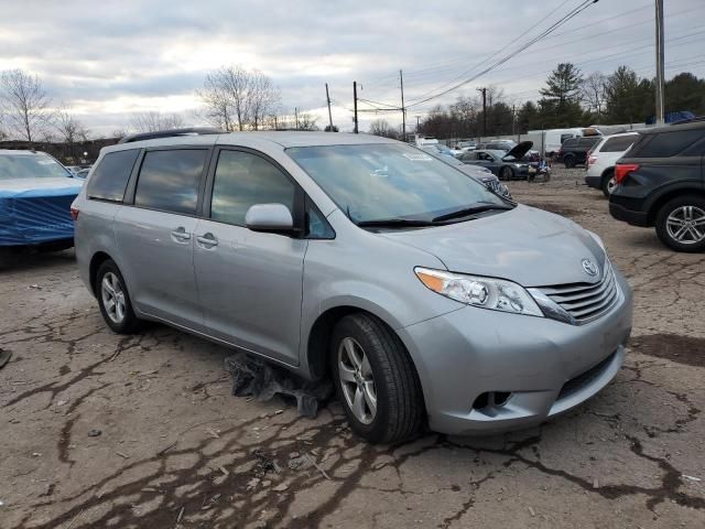 2015 Toyota Sienna LE