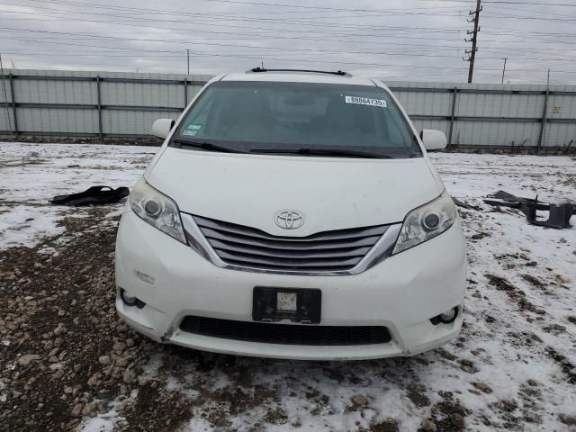 2015 Toyota Sienna XLE