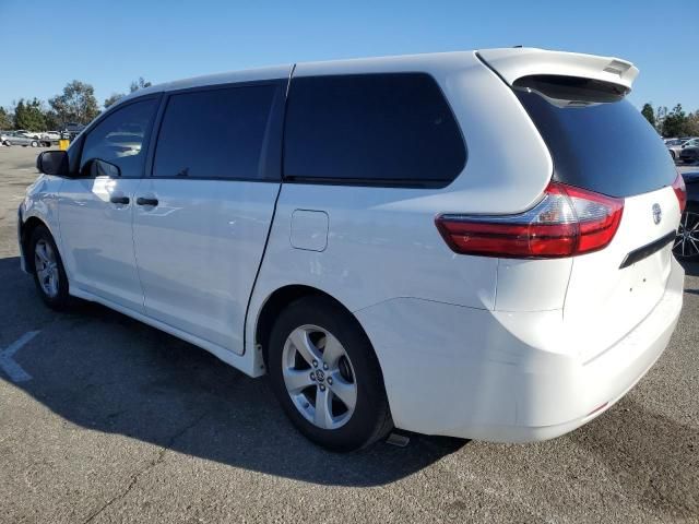 2020 Toyota Sienna L