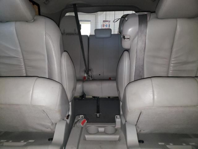 2011 Toyota Sienna XLE