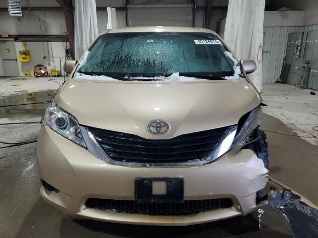 2011 Toyota Sienna LE