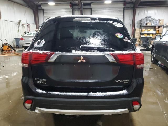 2016 Mitsubishi Outlander SE