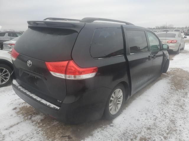 2011 Toyota Sienna XLE