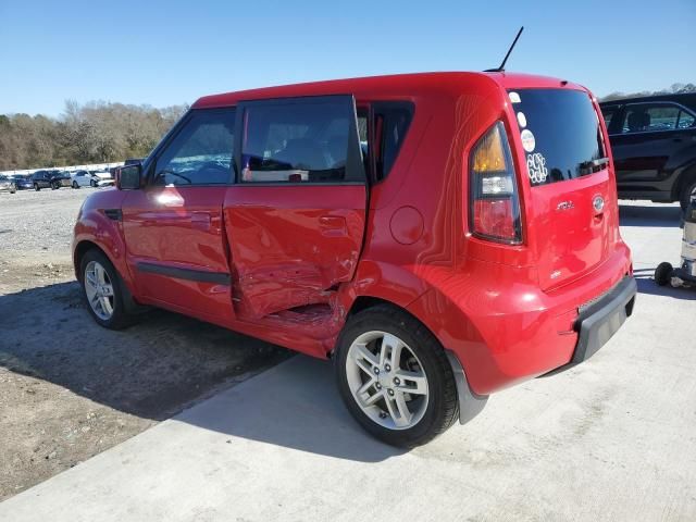 2010 KIA Soul +