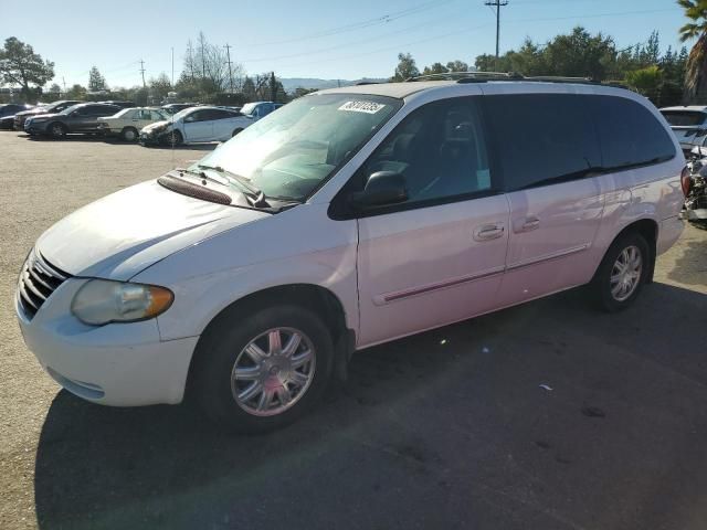 2005 Chrysler Town & Country Touring