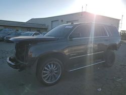 Carros salvage sin ofertas aún a la venta en subasta: 2015 GMC Yukon Denali