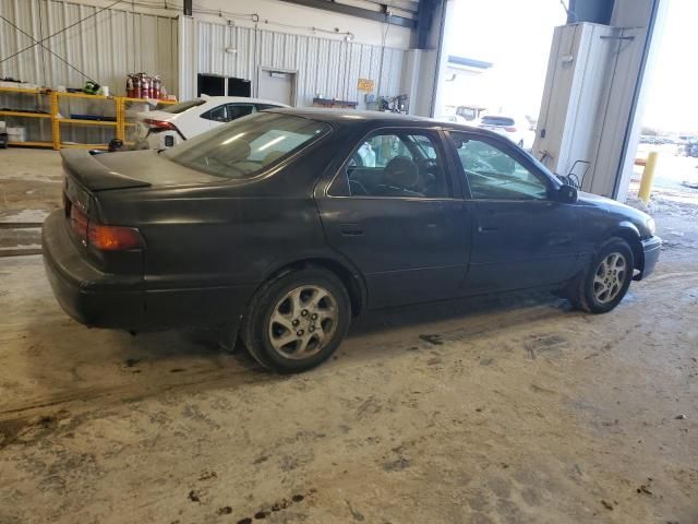 2000 Toyota Camry LE