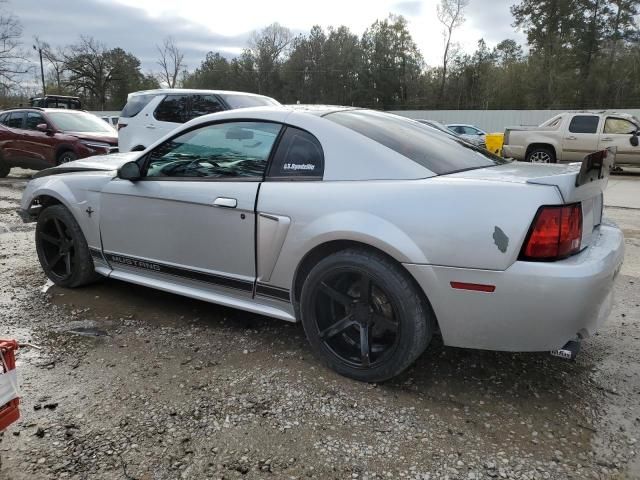 2003 Ford Mustang