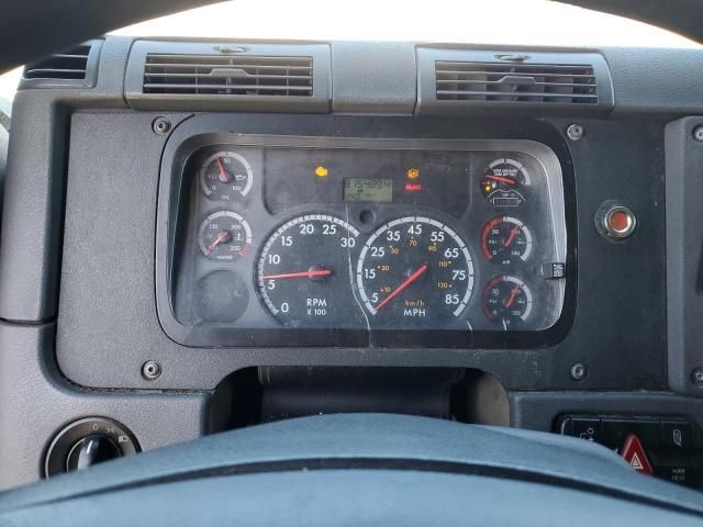 2014 Freightliner Cascadia 125