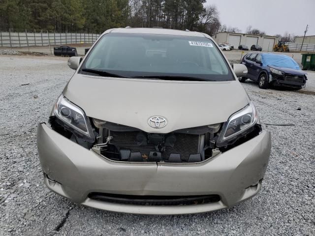 2015 Toyota Sienna XLE