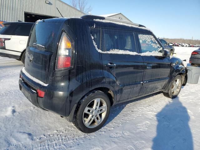 2010 KIA Soul +