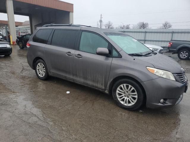 2012 Toyota Sienna XLE