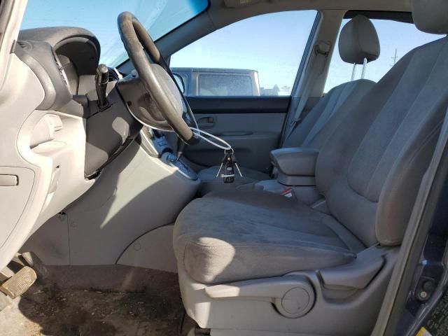 2007 KIA Rondo Base