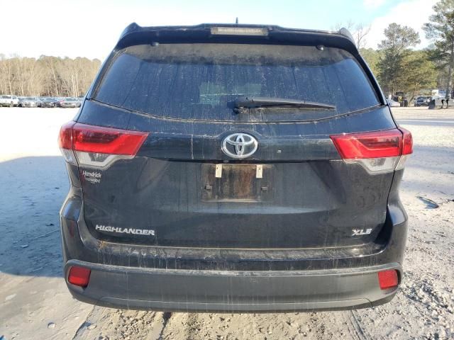 2019 Toyota Highlander SE