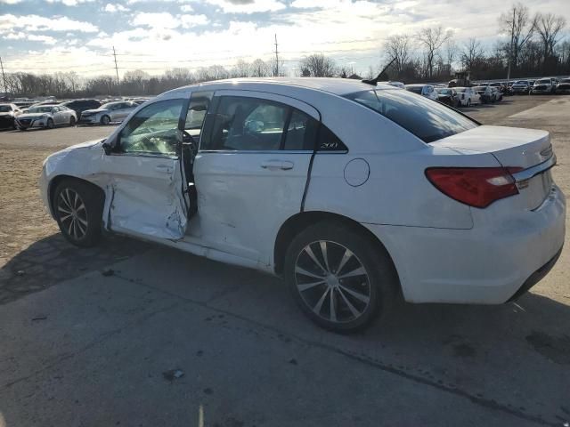 2013 Chrysler 200 Limited