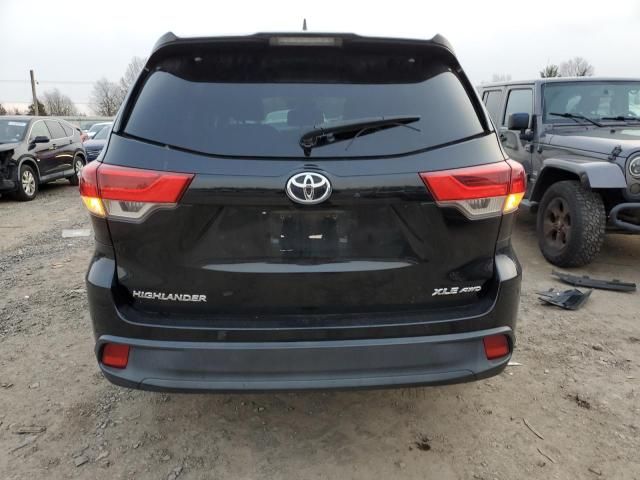 2017 Toyota Highlander SE