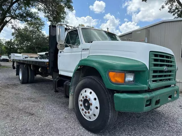 1998 Ford F800