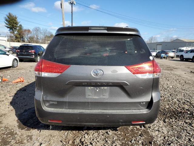 2014 Toyota Sienna LE