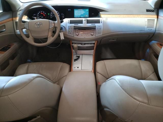 2005 Toyota Avalon XL