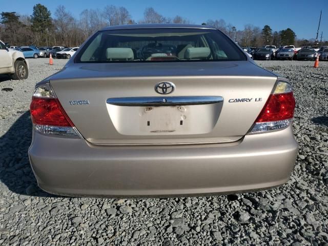 2005 Toyota Camry LE