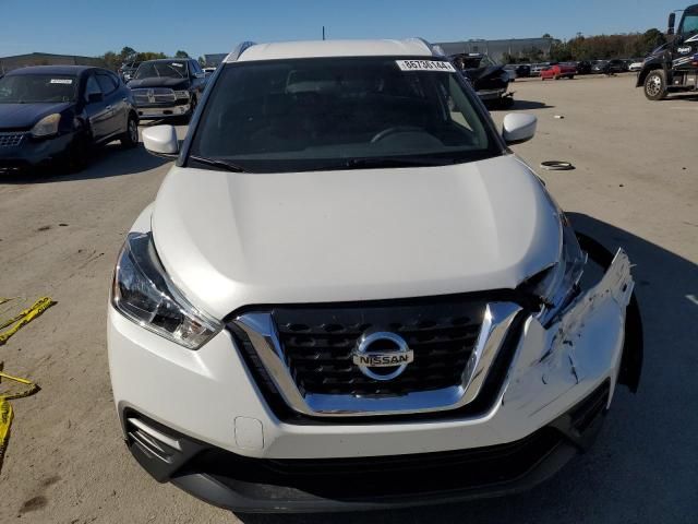 2019 Nissan Kicks S