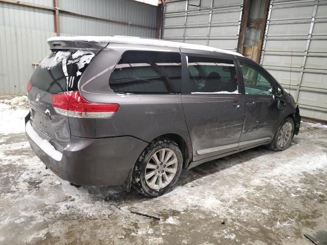 2013 Toyota Sienna LE