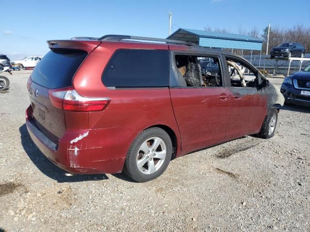 2015 Toyota Sienna LE