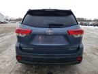 2017 Toyota Highlander SE