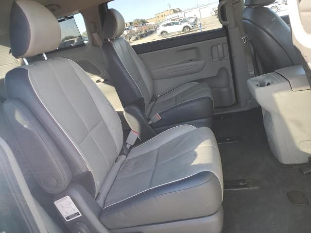 2018 KIA Sedona LX