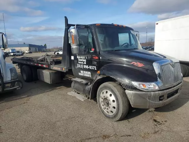 2005 International 4000 4300