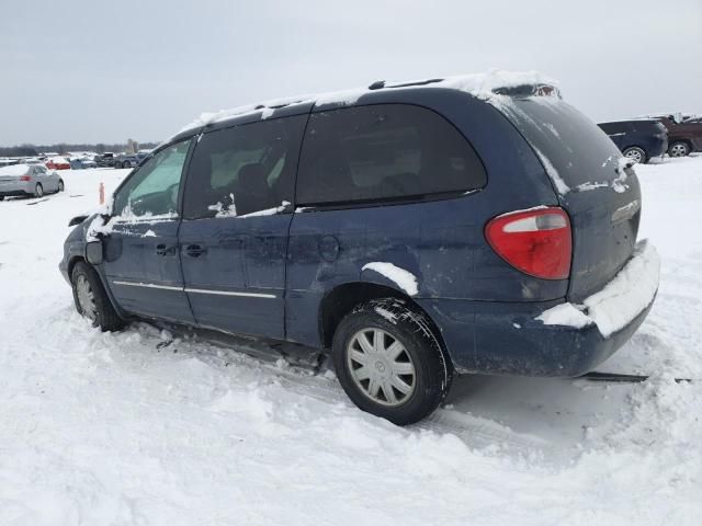 2004 Chrysler Town & Country Limited