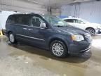 2014 Chrysler Town & Country Limited