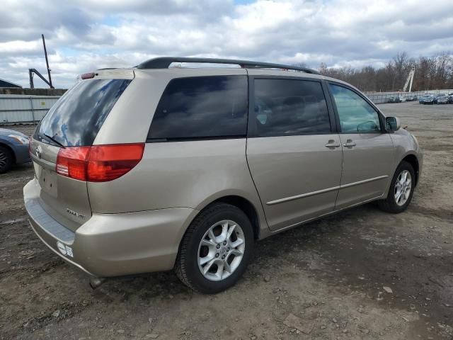 2004 Toyota Sienna XLE